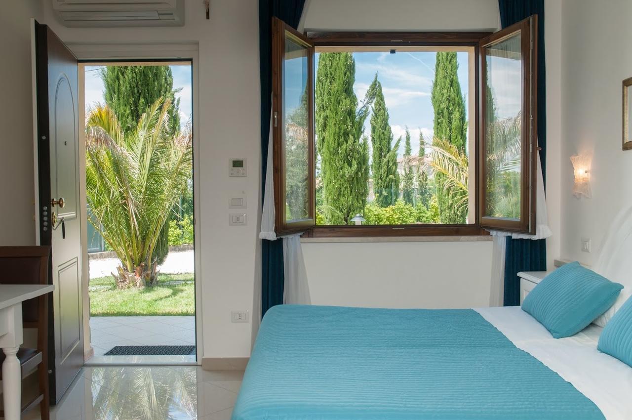 Agriturismo Il Casale Di Monica Rivotorto Exterior foto